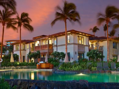Luxury Oceanfront Wailea Resort Close to Beach & Golf